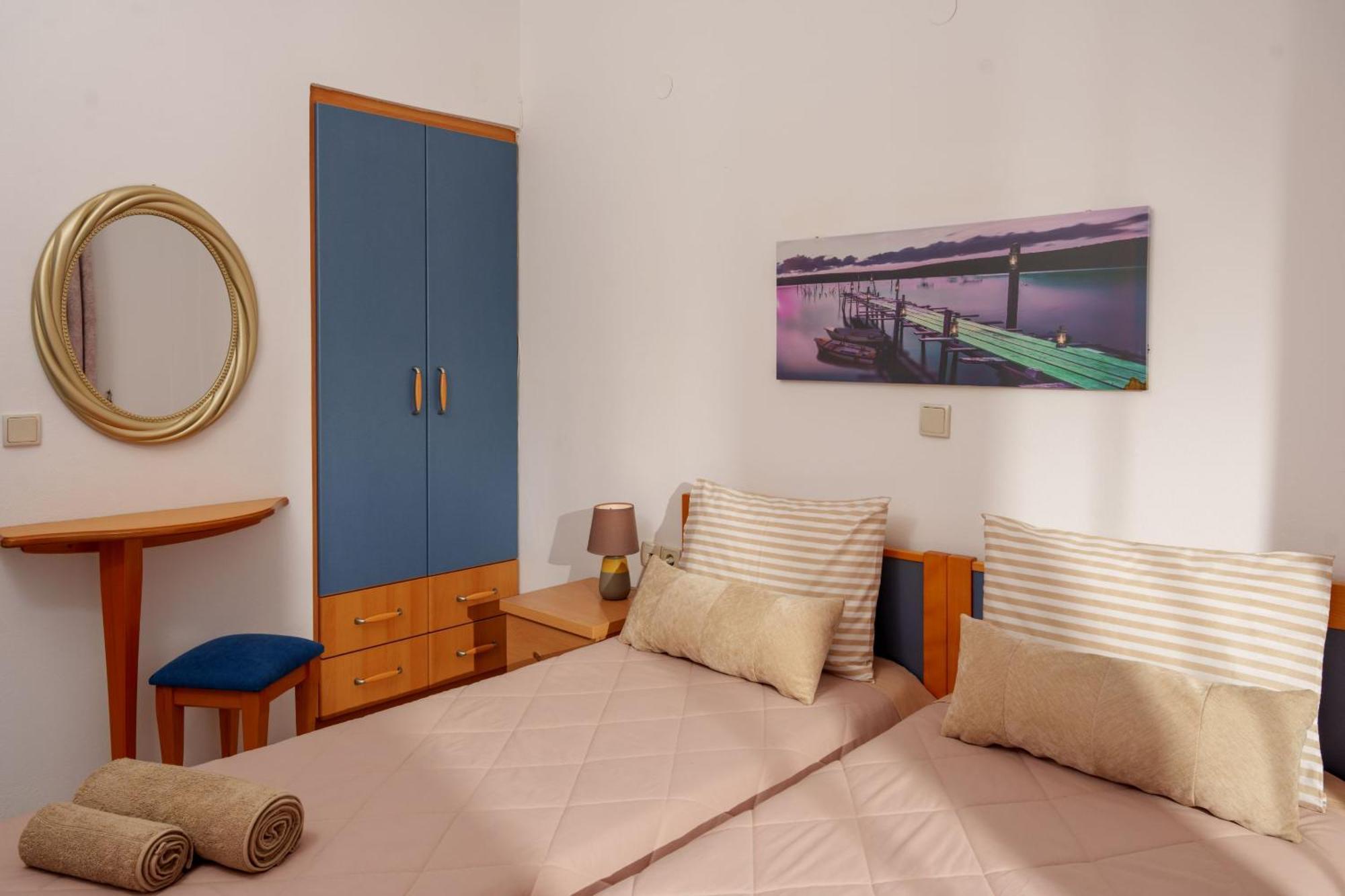 Fnk Apartments With Sea View Agia Pelagia Exterior foto